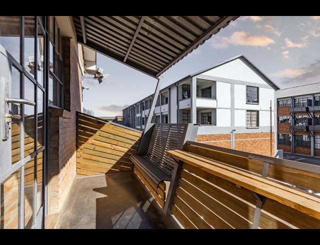 2 BEDROOM PROPERTY TO RENT IN BRAAMFONTEIN